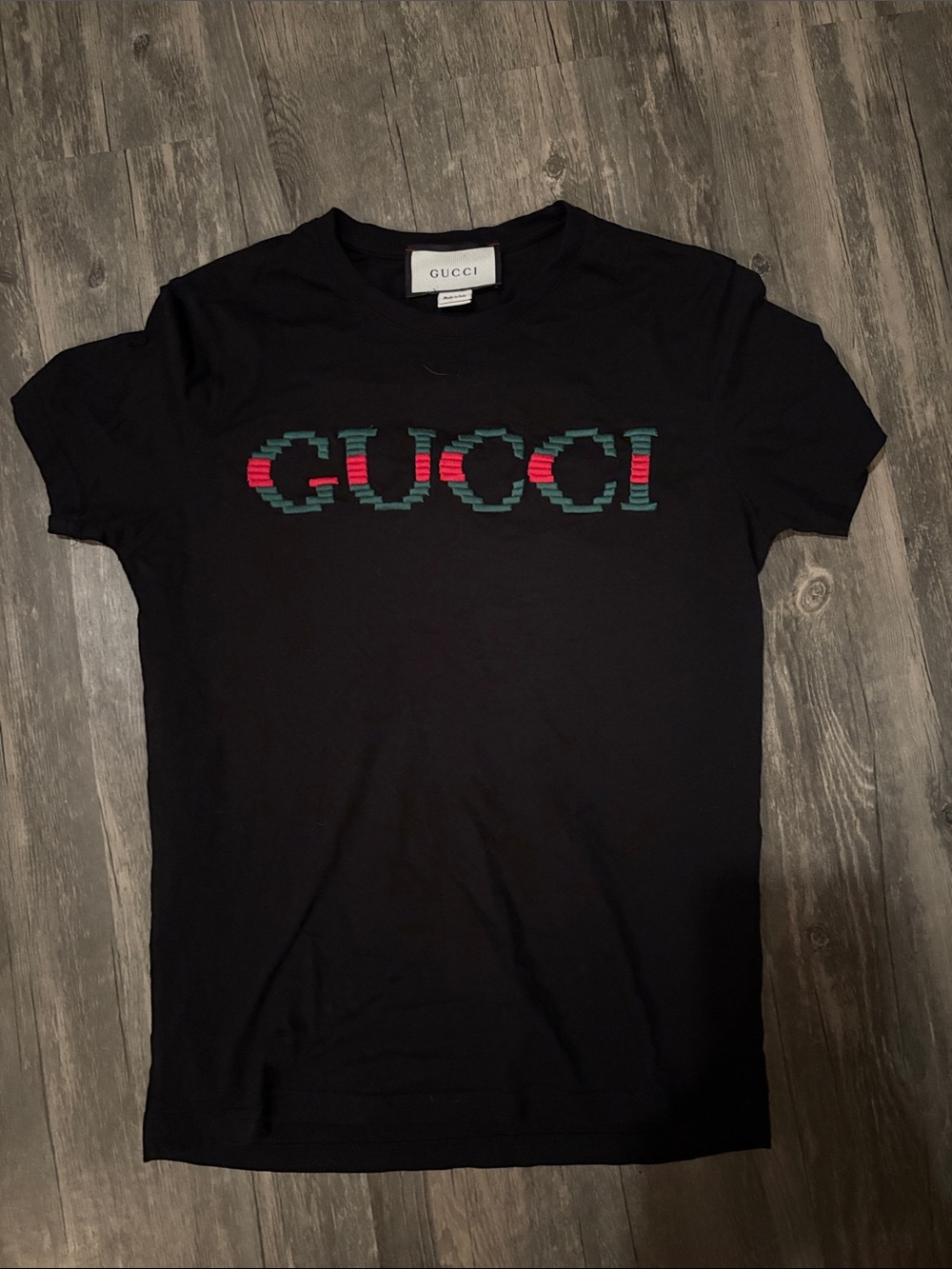 Gucci Black Tee with Green and Red Script Logo men’s medium -